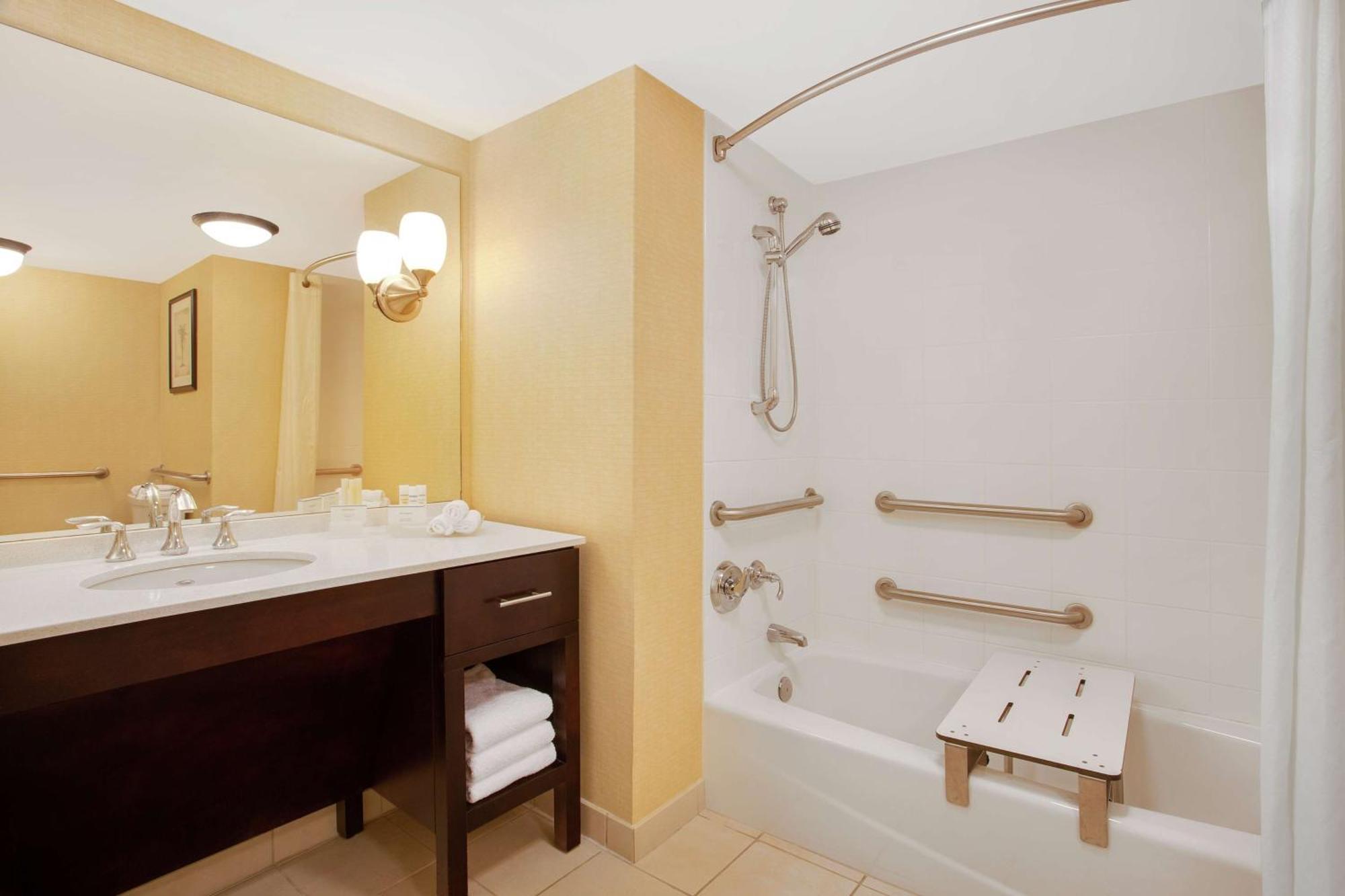 โฮมวูดสวีทบายฮิลตันแทมป้าบรานดอน Hotel แทมปา ภายนอก รูปภาพ